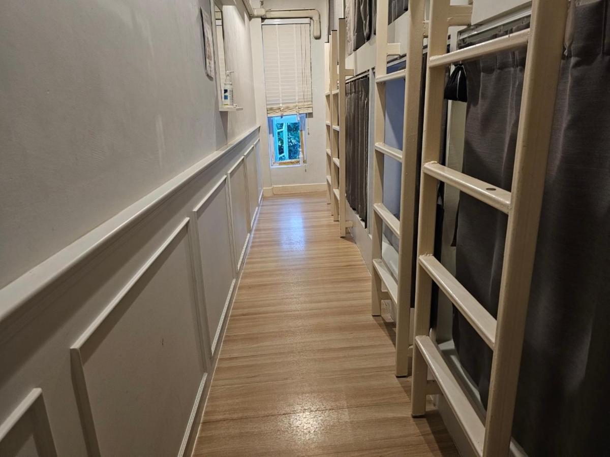 Ratana Boutique Hostel Банкок Екстериор снимка