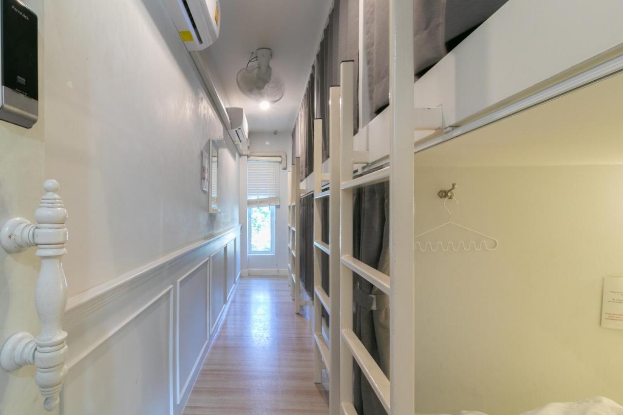 Ratana Boutique Hostel Банкок Екстериор снимка